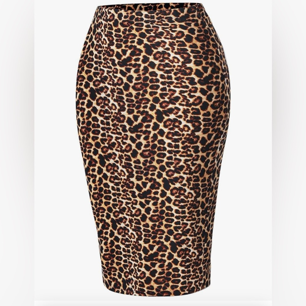 LAST CHANCE Leopard Print Women's Skirt